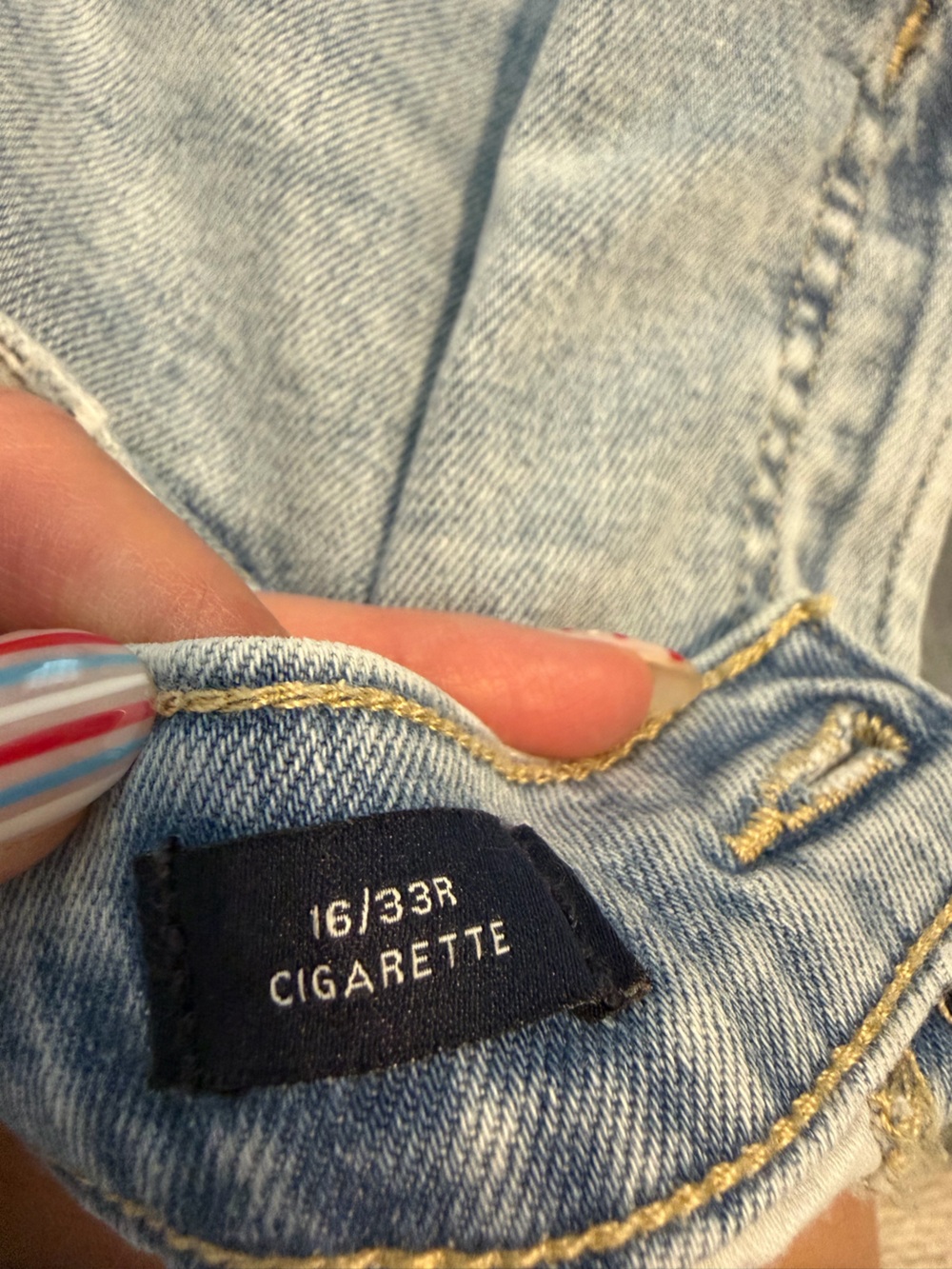 GAP High-Rise Cigarette Jeans-Light Destroy - Picture 4 of 7